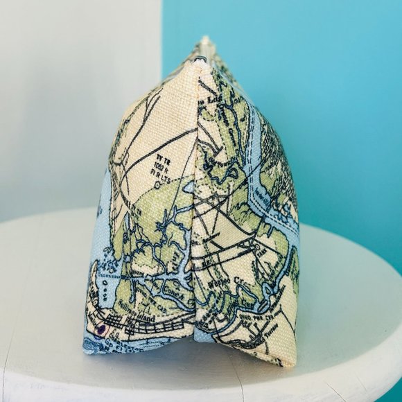 NEW without TAGS Cosmetic Bag with print of Charleston, South Carolina - Picture 5 of 7